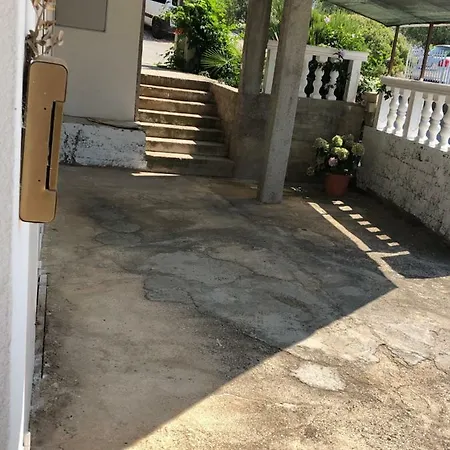 Jere Matosin アパート プリモシュテン